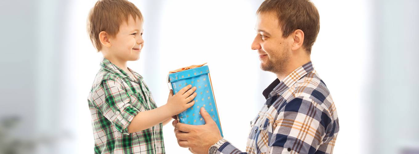 Подарки на день отца для детей